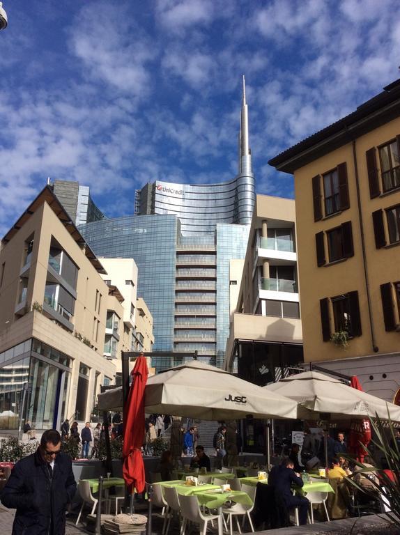 Corso 6 * Milano